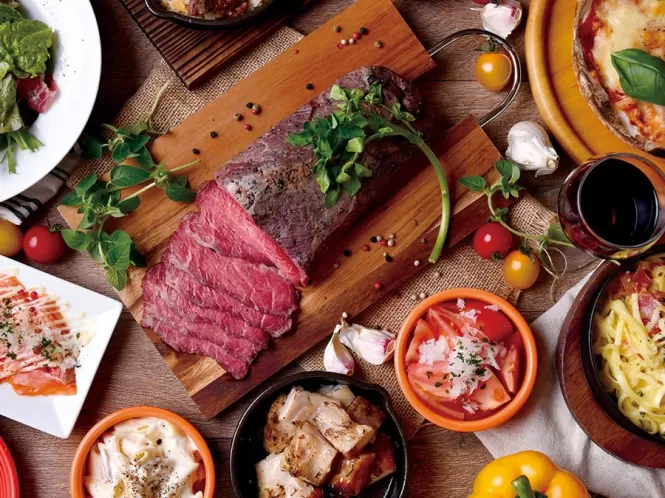 卓上レモンサワーとアクティビティが楽しめる定額制食べ飲み放題バル