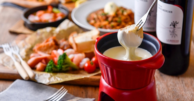 オリジナルのシカゴピザやパスタが豊富な個室ダイニング