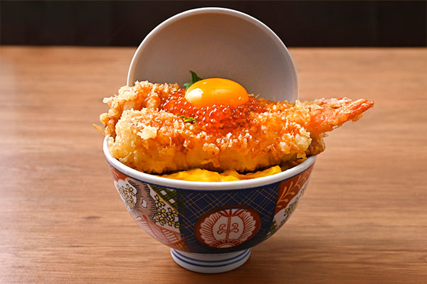 【期間限定】三代目 池袋じげもんとんに「とじられない特上大海老天丼」5/1(木)より新登場！
